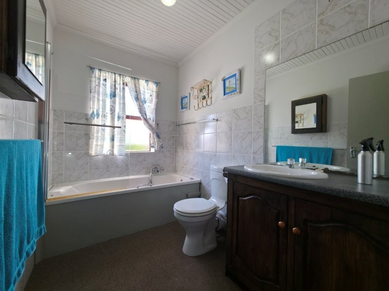 3 Bedroom Property for Sale in Wavecrest Eastern Cape